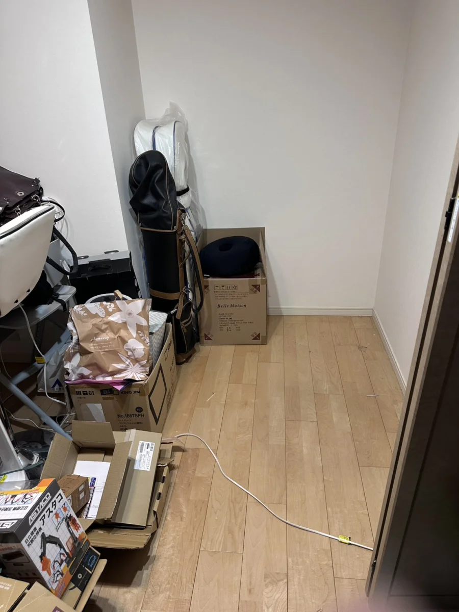 京都府京田辺市山手南 引越し後の段ボール・布団・絨毯など一式回収 不用品回収 ビフォーアフター